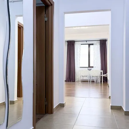 Apartment Deluxe Criss Solid Mamaia