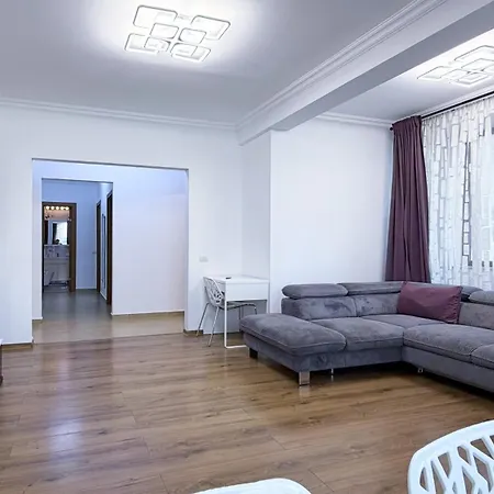 Apartment Deluxe Criss Solid