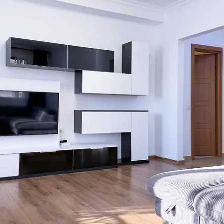 Apartment Deluxe Criss Solid Mamaia