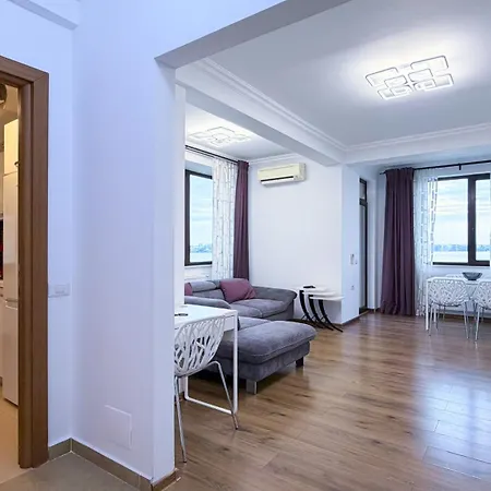 Apartment Deluxe Criss Solid *