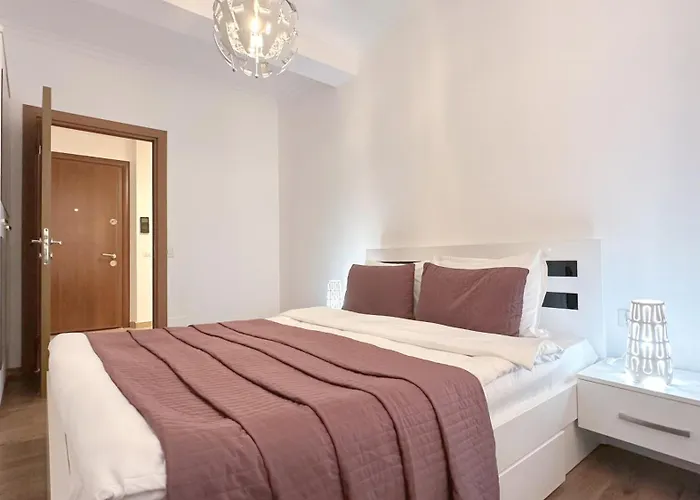 Deluxe Criss Solid アパート ママイア